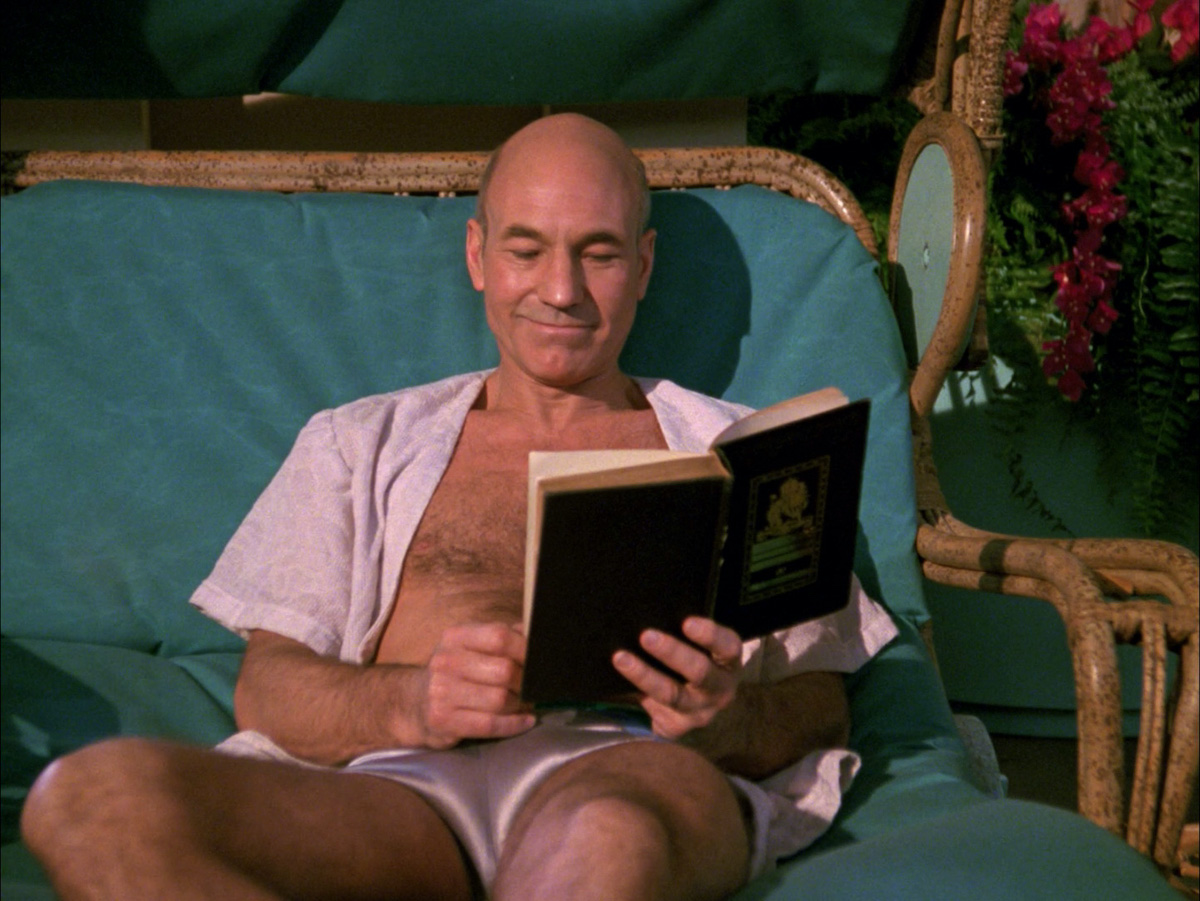 Blogging the Next Generation: “Captain’s Holiday”